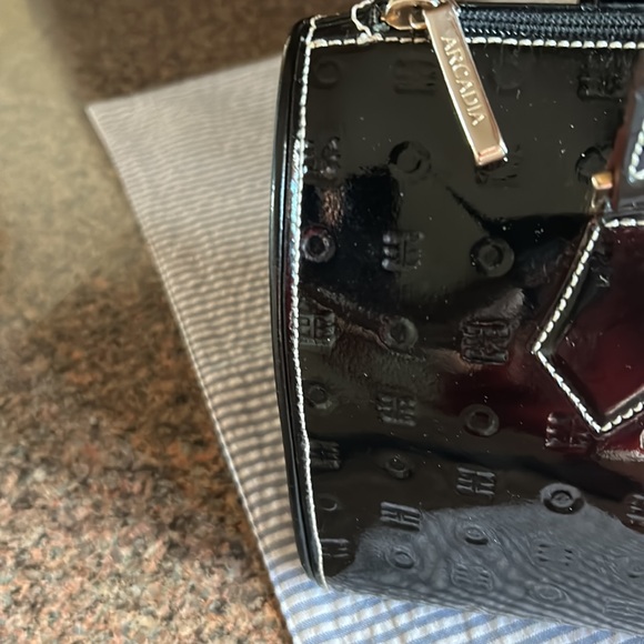 “Arcadia” purse 👜 color black patten L.6 1/4 tall, length 12 in.,straps 12 in., - Picture 3 of 13